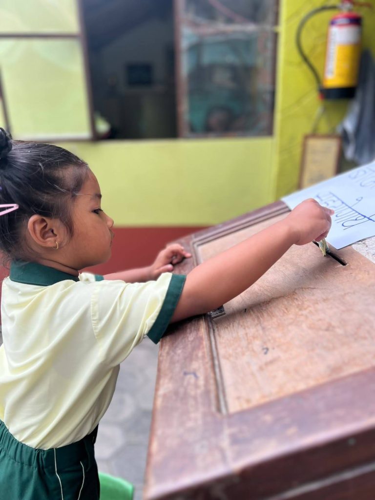 Small Hands, Big Hearts!